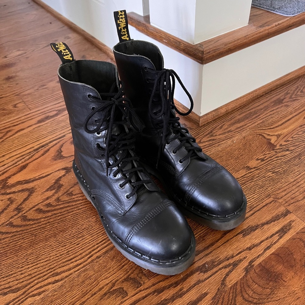 Dr. Martens Made in England Vtg Black Leather Original Platform Boots 12 Eye - Picture 3 of 16